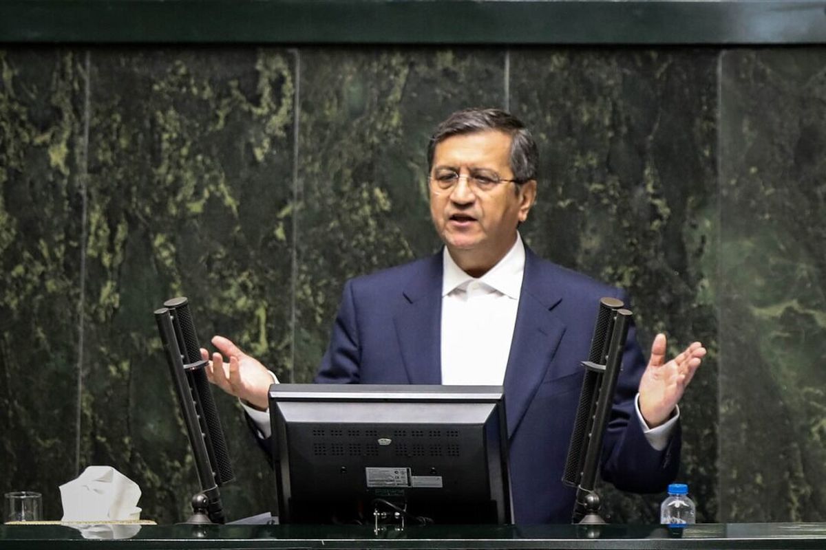 وزیر اقتصاد: ما در جنگ اقتصادی پیروز میشویم