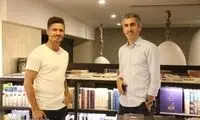 مجتبی جباری،میزبان رفیق قدیمی در کتاب‌فروشی