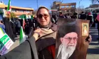 شعرخوانیِ یک خانم ساروی در وصف رهبر انقلاب