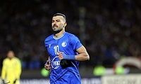 رامین رضاییان با تیپی عجیب وارد باشگاه استقلال شد