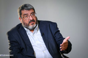 فواد ایزدی: عمه شهردار نیویورک مرید امام خمینی بود