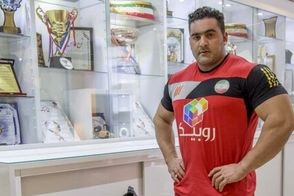 رکوردزنی رامین فرج‌نژاد در مسابقه مردان آهنین