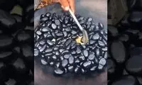 ببینید چینی ها به چه شکل متفاوتی نان سنگک پخت می کنند!