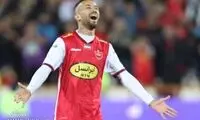 جشن یک پرسپولیسی کنار زنی در رستوران لاکچری