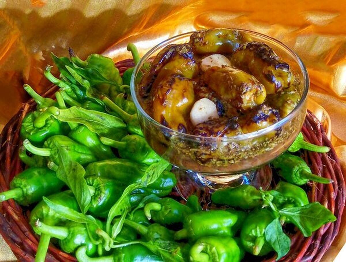 طرز تهیه تارت فلفل کبابی را یاد بگیرید 