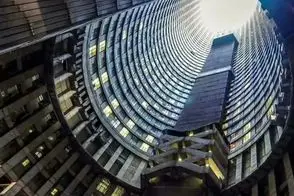 برج معروف آفریقا که از داخل بسیار ترسناک است