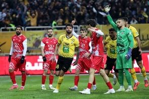 سفر در زمان با پوستر نوستالژیک سپاهان