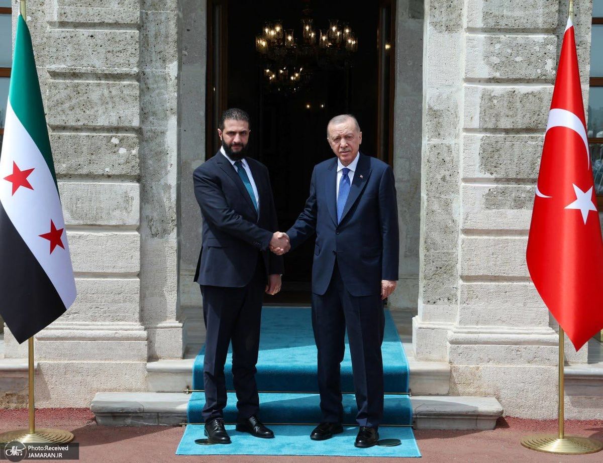   تصاویری از دیدار صمیمانه جولانی با اردوغان 