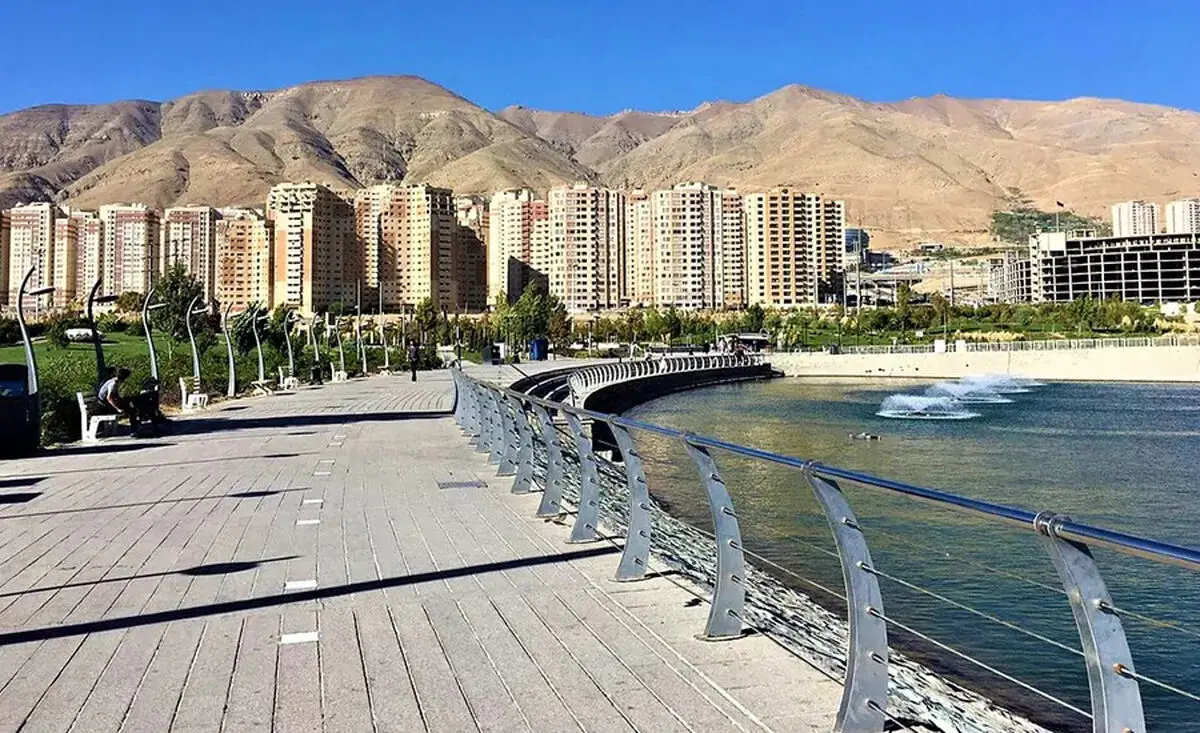 دریاچه چیتگر دقایقی قبل این‌گونه متلاطم شد
