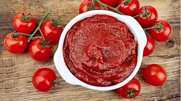 سس گوجه فرنگی کچاپ چگونه در کارخانه تولید می‌شود؟