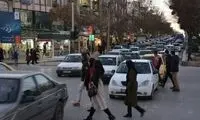 نمای یک ساختمان چشم‌پزشکی، عابران را دیوانه کرد!