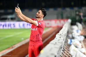 نوشته جالب پیراهن علی‌ علیپور دل پرسولیسی‌ها را برد