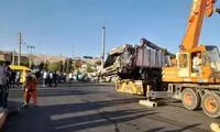11مصدوم در پی برخورد خودرو پسماند با ۸ خودرو