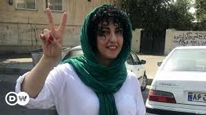 ادعای نرگس محمدی درباره آزار جنسی بازداشتی‌ها
