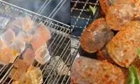 عکسی عجیب از غذای خیابانی این روزهای چین
