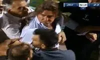 لگد ساپینتو در پایان معرکه و درگیری