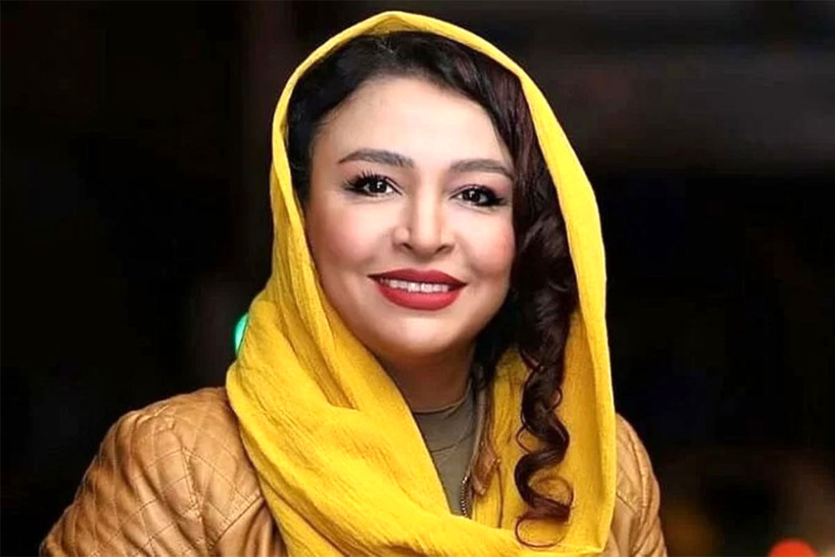   تیپ دهه شصتی مه‌لقا باقری و ژاله صامتی در کنار عطاران 