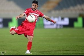 رقص یک پرسپولیسی در رختکن تراکتور پربازدید شد