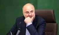 قالیباف در ستاد انتخابات، ژست پیروزی گرفت