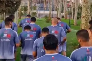 حمله شلنگی علیرضا دبیر به ملی‌پوشان کشتی!