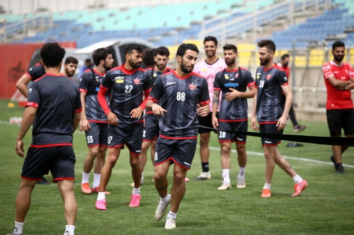 این پرسپولیس، ستاره زیر 26 سال ندارد!