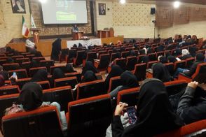 مهمان ویژه روز دانشجو در دانشگاه الزهرا سوژه شد