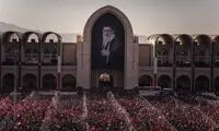 غیبت آن دو نفر در مراسم تشییع داستان‌ها دارد
