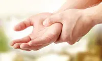 لرزش دست در این مواقع نگران کننده است