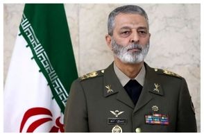 تصاویر توجه‌برانگیز از سرلشکر موسوی در یک مراسم