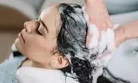 ۷ نکته کلیدی که هنگام شامپو زدن باید رعایت کنید