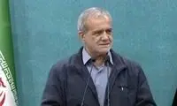 دولت‌ چهاردهم هرگز کشور را جلوی بیگانگان نقد نمی‌کند