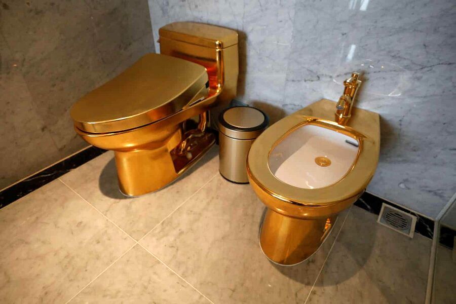 بازداشت سارقان توالت طلای ۶ میلیون دلاری!