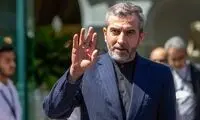 اشک‌های علی باقری در محل شهادت رهبر شهید