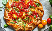 تارت گوجه‌ای، پیش‌غذایی سبک برای میزهای پذیرایی