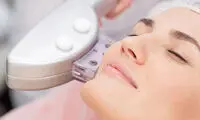 هایفو یا لیفت صورت با نخ: کدام روش بهتر است؟ راهنمای مقایسه کامل