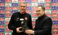 جایزه سرمربی پرسپولیس جعلی از آب درآمد!