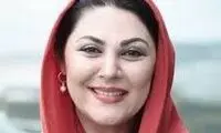 تیپ تمام مشکی ستاره و لاله اسکندری در یک مراسم