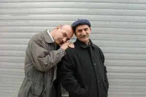 لحظه دیدار آقای مجری و کلاه‌قرمزی بعد از سال‌ها دوری