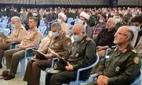 قابی متفاوت از فرماندهان سپاه و ارتش در کنار هم