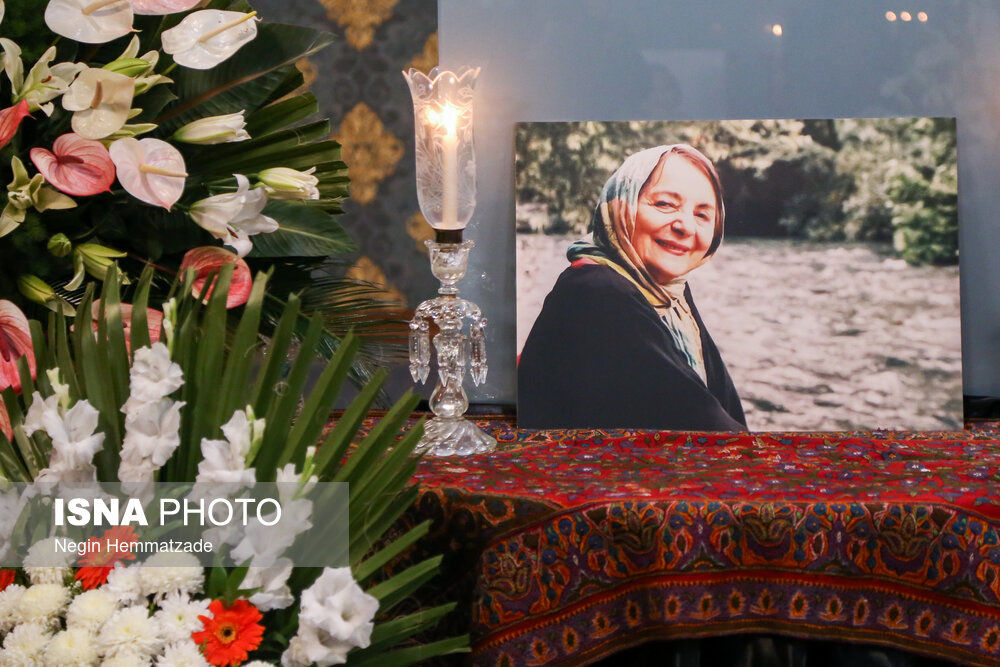  چهره معروف سینما در مراسم یادبود مادر علی مصفا