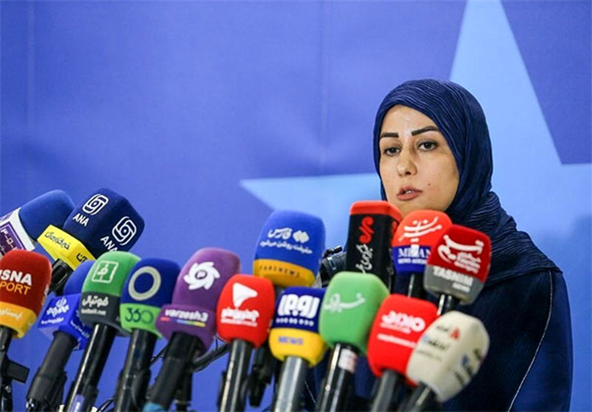   باشگاه استقلال، آذری‌جهرمی را دعوت به شیرموز کرد! 