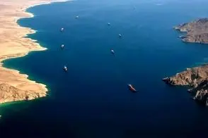 نفتکش متخلف در تنگه هرمز مورد اصابت قرار گرفت