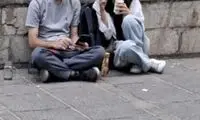 حرکت این زوج تهرانی در کنار خیابان فکر همه درگیر کرد