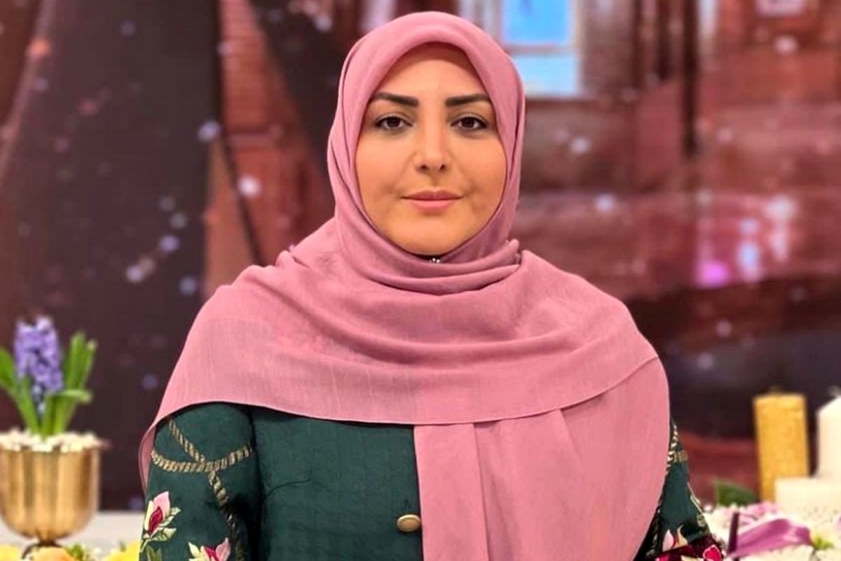 سوتی المیرا شریفی مقدم در برنامه زنده