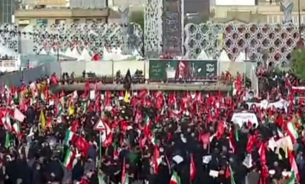 ویدئوی دقایقی قبل از مردم در میدان امام حسین
