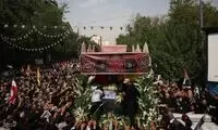 تصاویری از تبرک مردم از تابوت اسماعیل هنیه