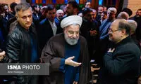 قاب توجه‌برانگیز از روحانی و خاتمی در یک مراسم
