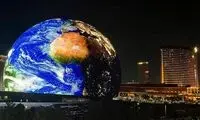ببینید: کره عظیم‌الجثه لاس‌وگاس روشن شد! 