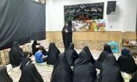 تصاویر توزیع آش توسط بانوان قمی برای بارش باران