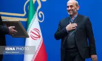تصویری از تقدیر پزشکیان از رئیس صداوسیما
